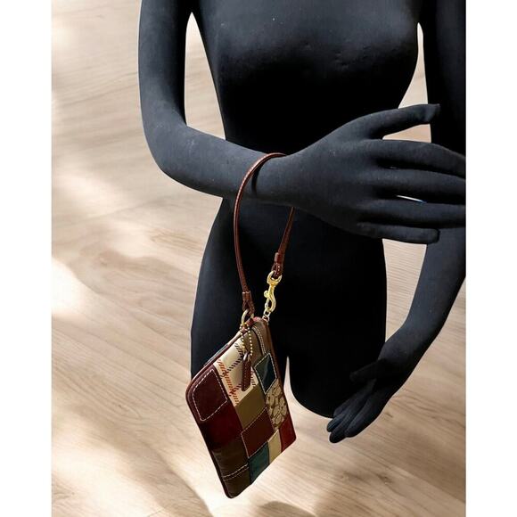 Y2K Coach 11356 Bleecker Holiday Patchwork Duffle & Wristlet - Picture 13 of 16